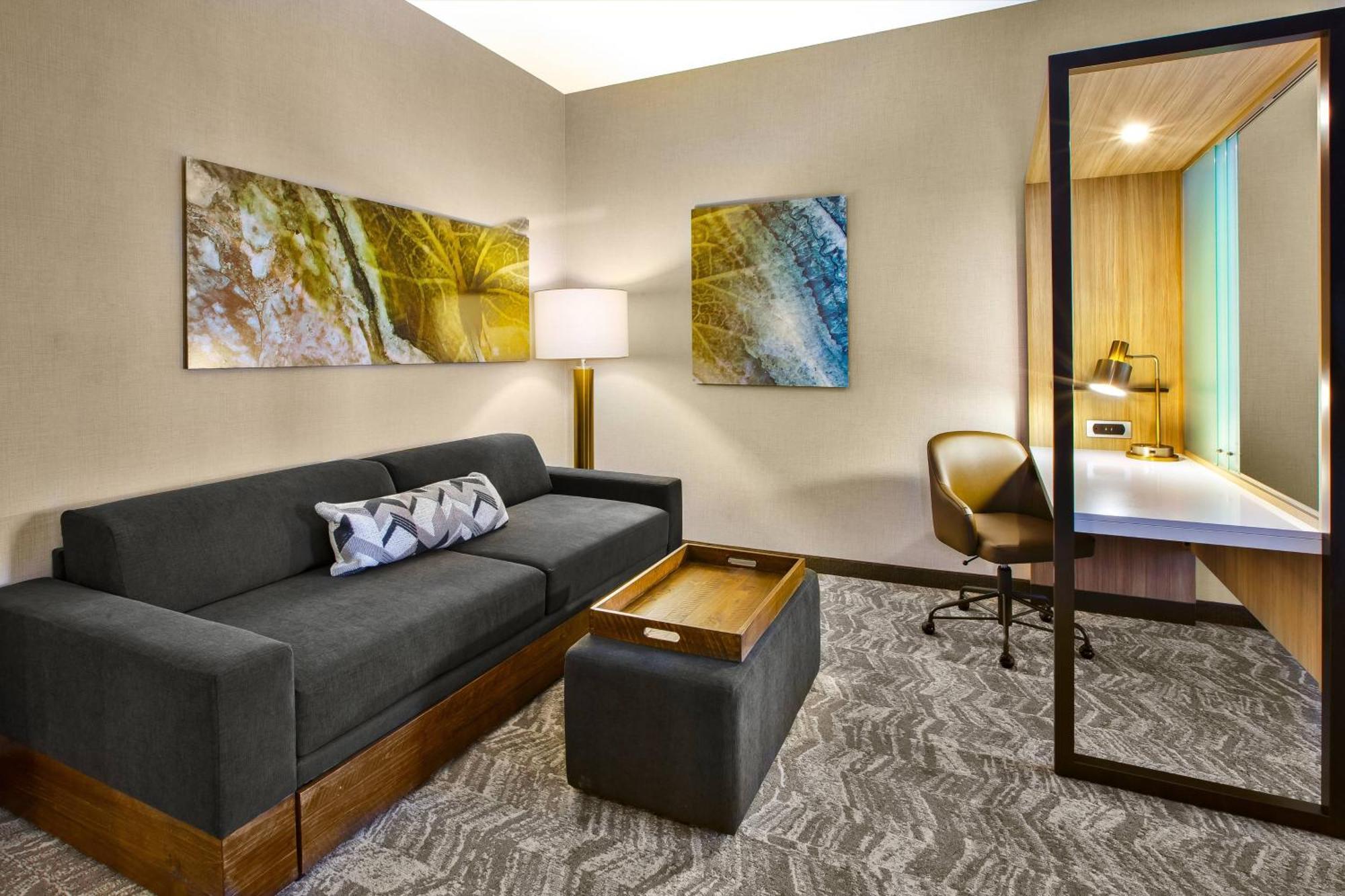 Springhill Suites By Marriott Pittsburgh Butler/Centre City Екстер'єр фото