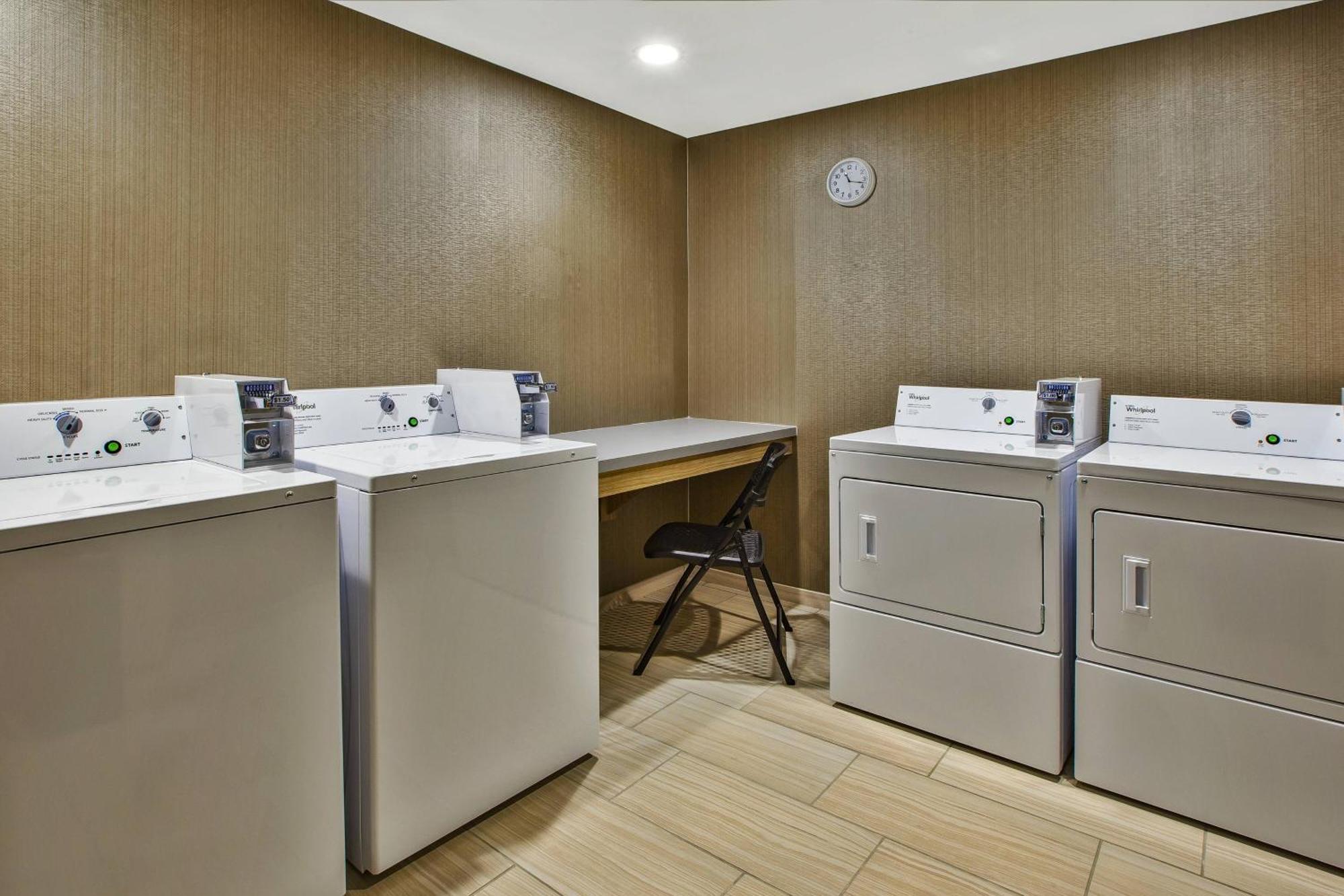 Springhill Suites By Marriott Pittsburgh Butler/Centre City Екстер'єр фото
