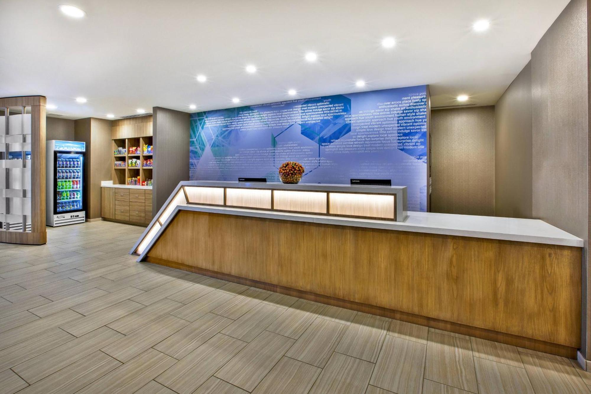 Springhill Suites By Marriott Pittsburgh Butler/Centre City Екстер'єр фото