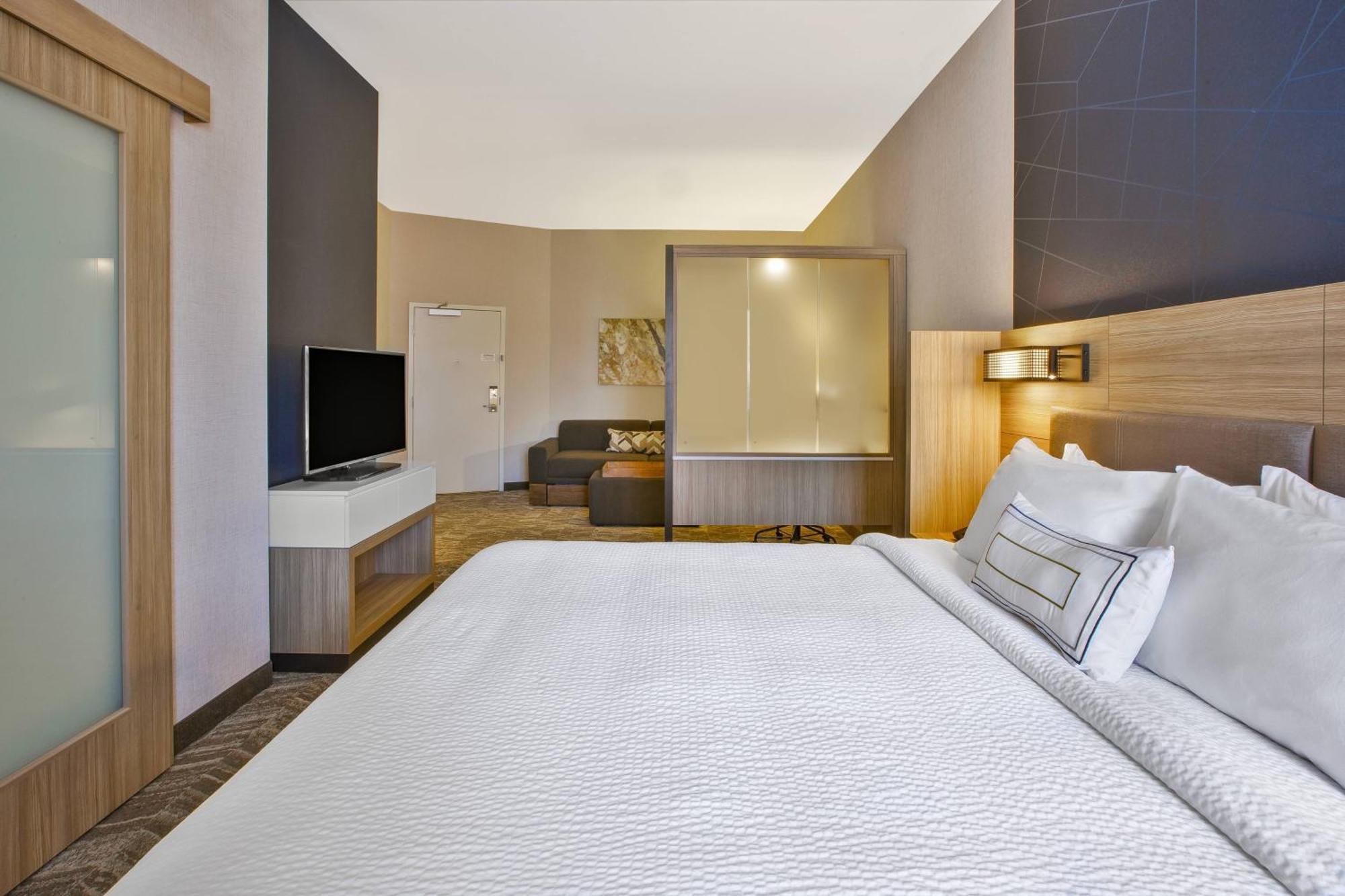 Springhill Suites By Marriott Pittsburgh Butler/Centre City Екстер'єр фото